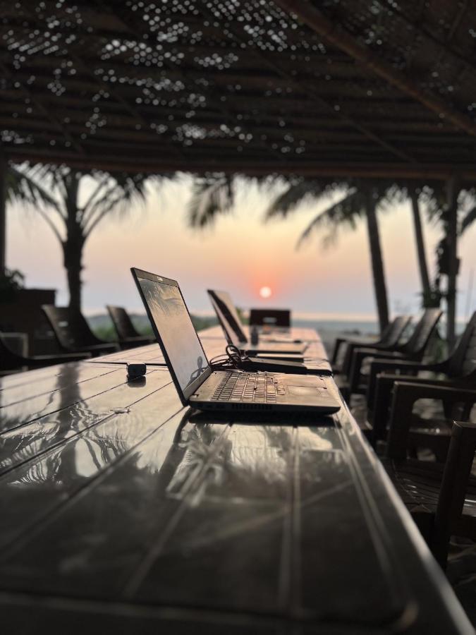 Revibe Beach Hostel Gokarna Гокарна Екстер'єр фото