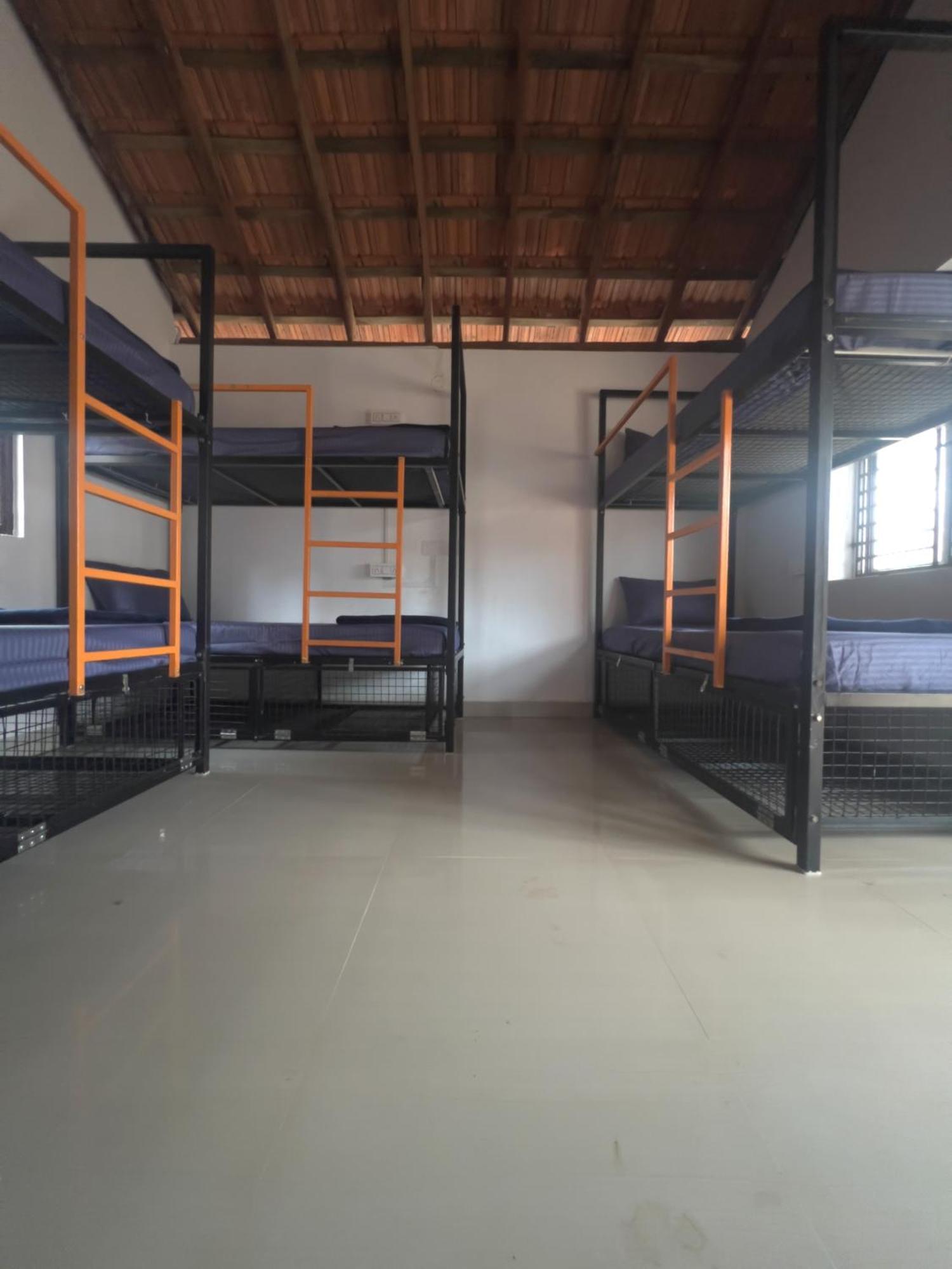 Revibe Beach Hostel Gokarna Гокарна Екстер'єр фото